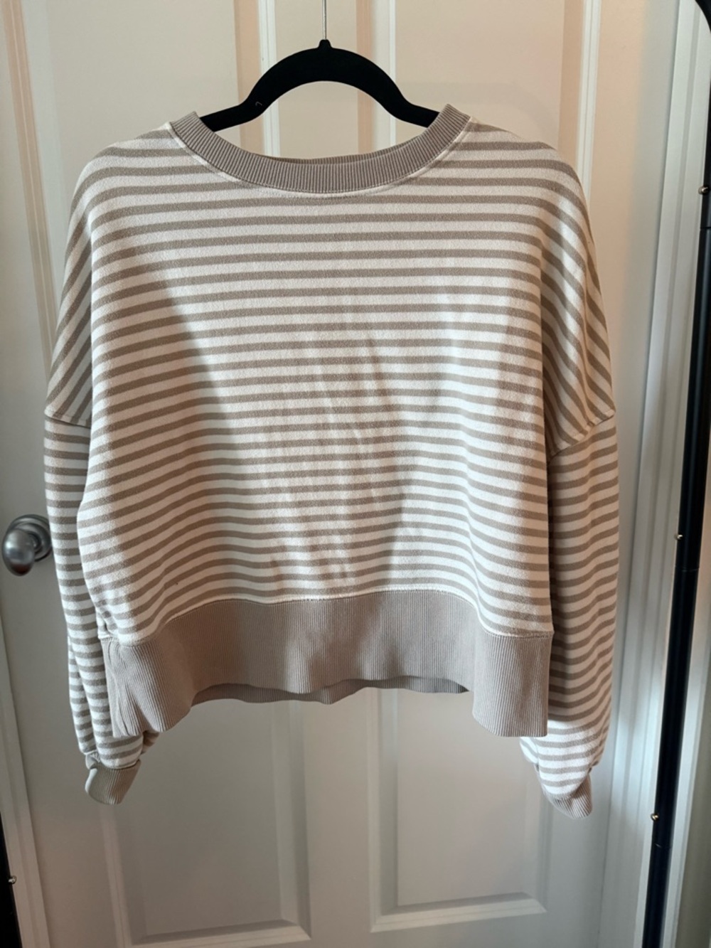 Aerie Tres Chic Sweatshirt